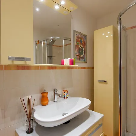 Gallery Flat - S. Maria Novella Apartment *